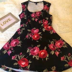 Floral all-season dress!